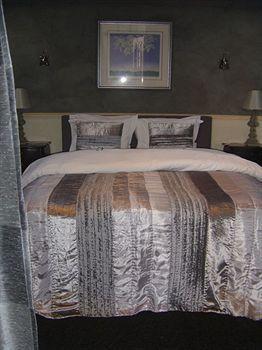 Hotel Spanienhof 4*